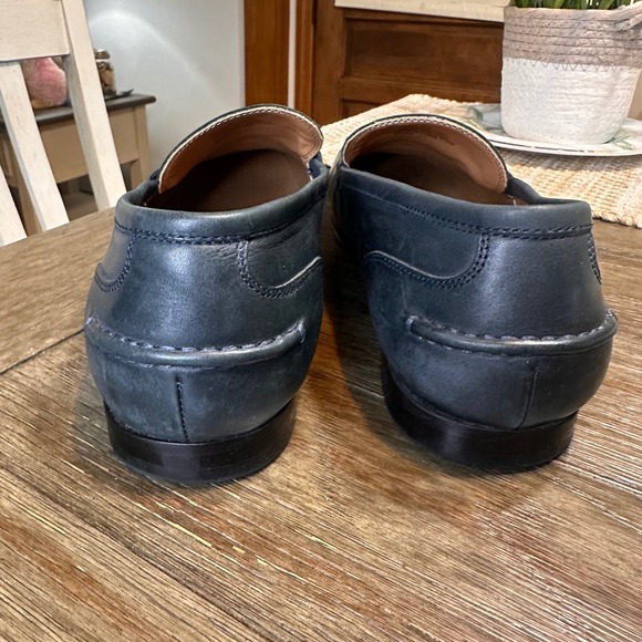 Saks‎ Fifth Avenue Firenze Leather Loafers Dress Shoes Gold Accent Navy 13M - Picture 5 of 11